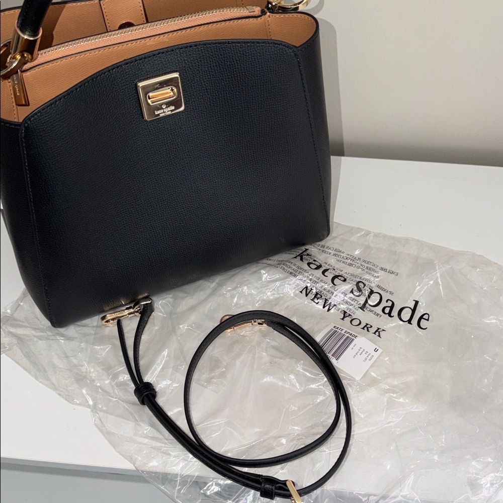 BNWT Kate Spade Black Leather Handbag adjustable / removable shoulder strap - Picture 4 of 9
